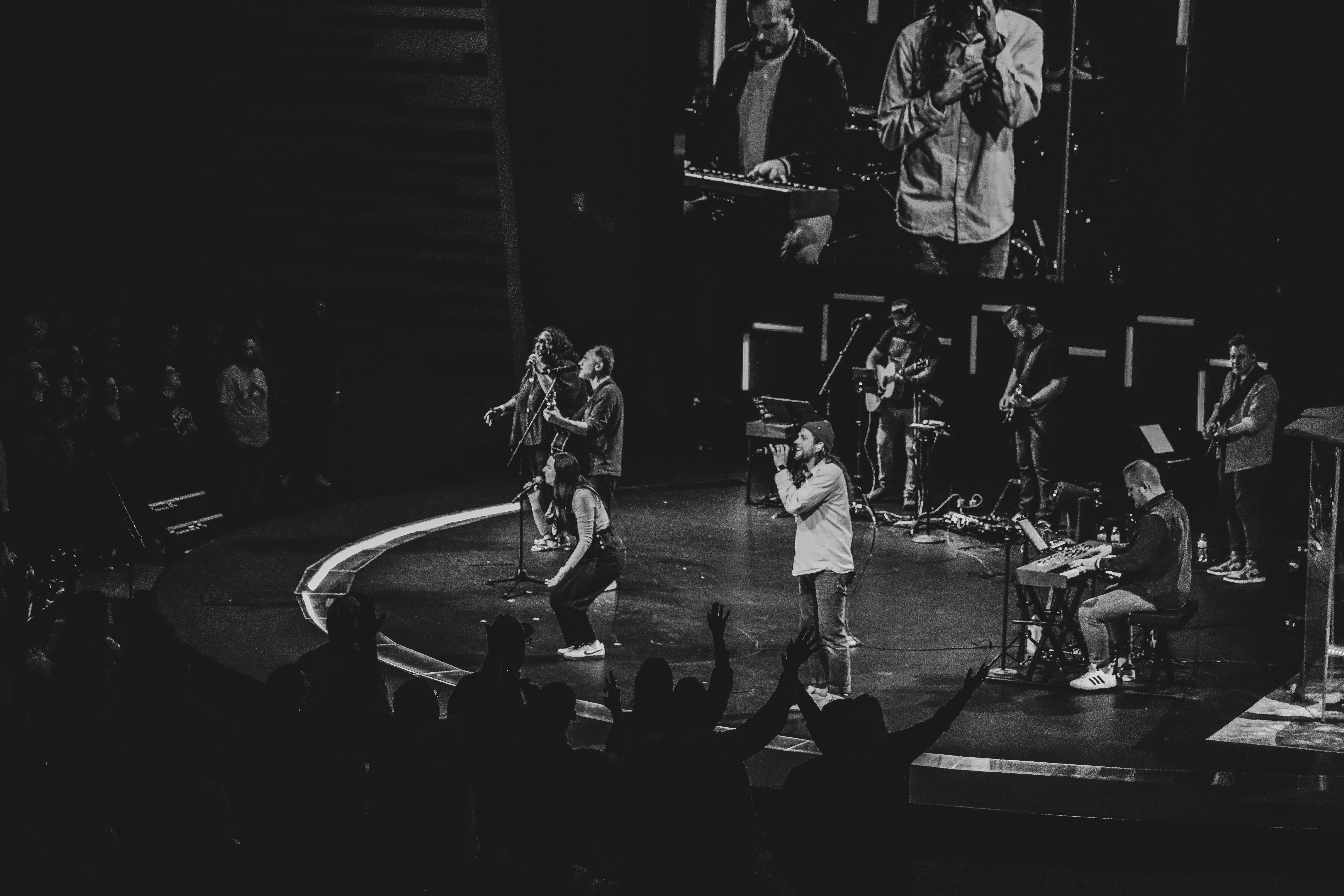 How to Recruit and Keep Worship Team Volunteers